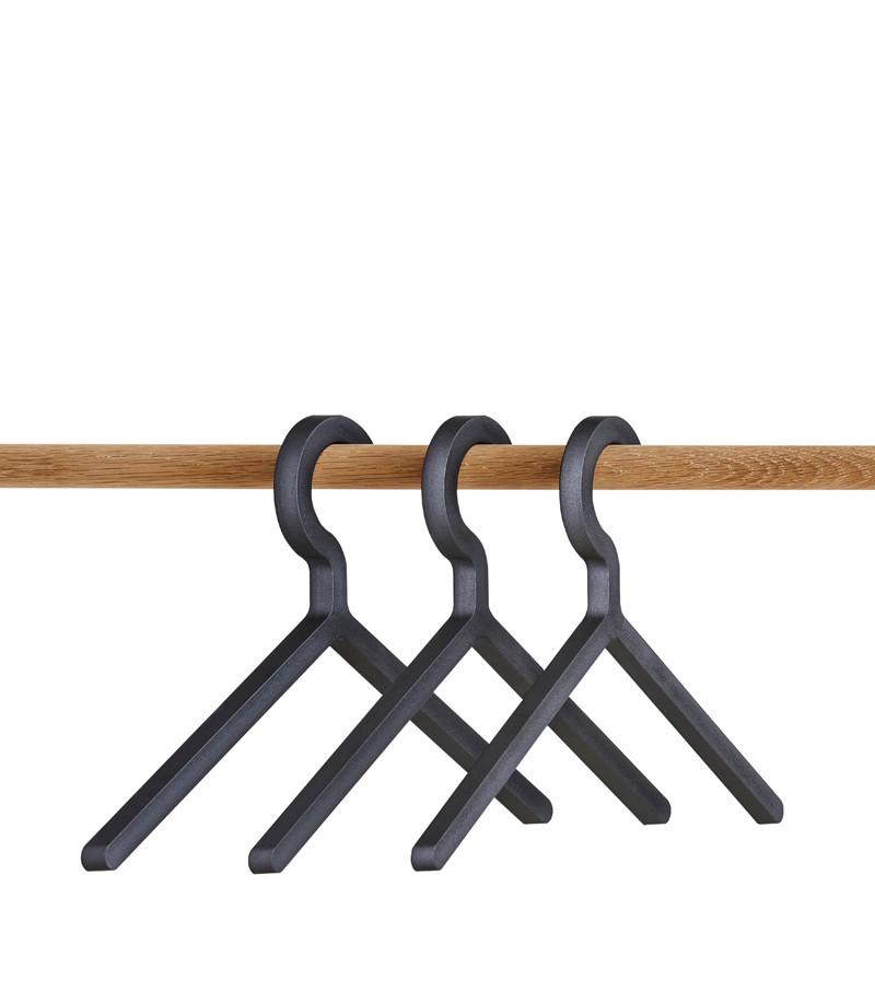 Illusion Hanger