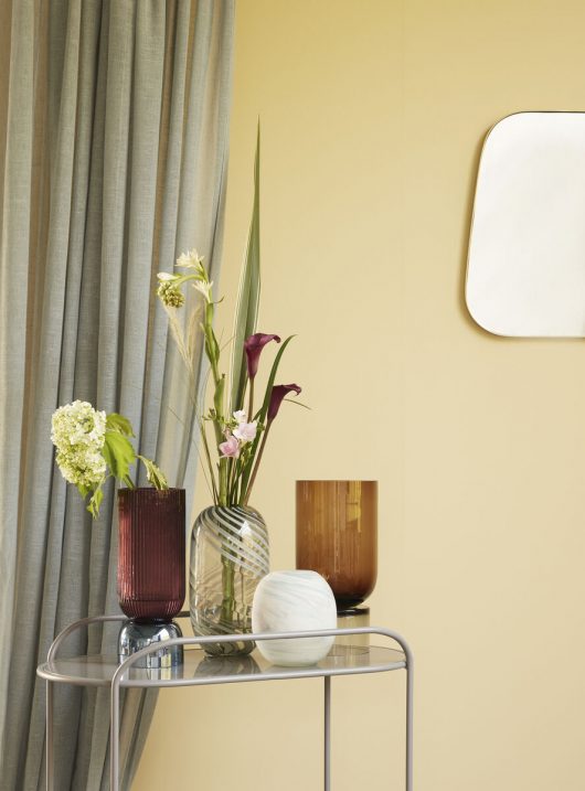 Wall mirror wbrassl frame, square, trapezium